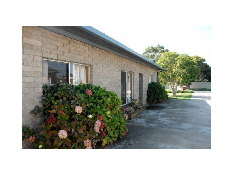 3 Robertson Street, Colac VIC 3250