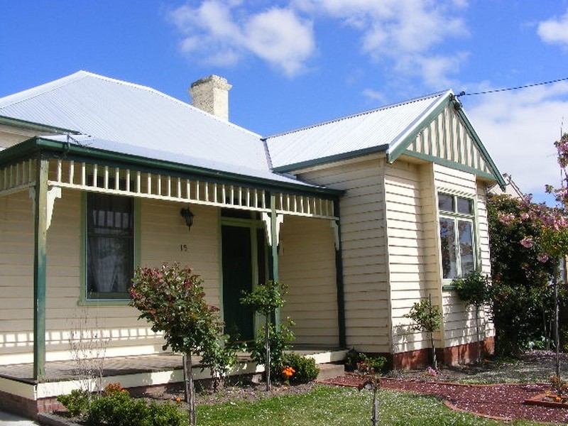 15 Gellibrand Street, Colac VIC 3250