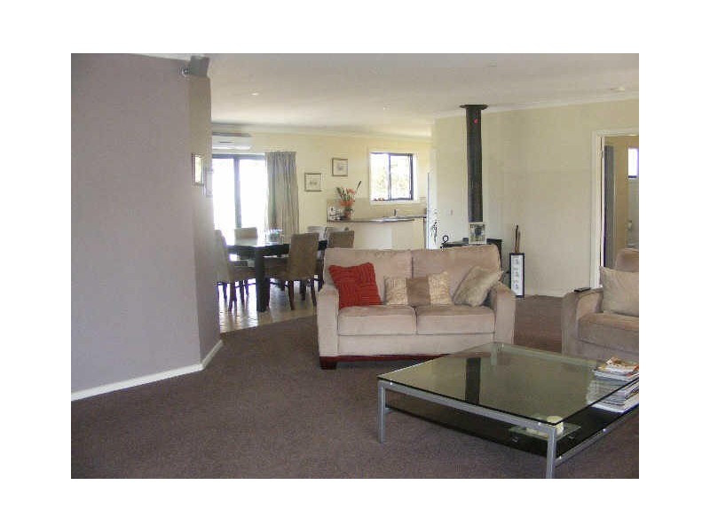 19 Egan Street, Elliminyt VIC 3250