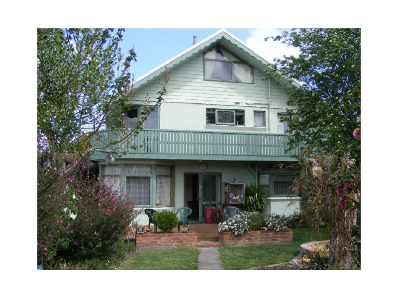 13 Ballagh Street, Elliminyt VIC 3250