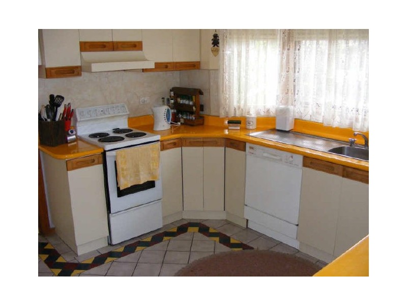 13 Ballagh Street, Elliminyt VIC 3250