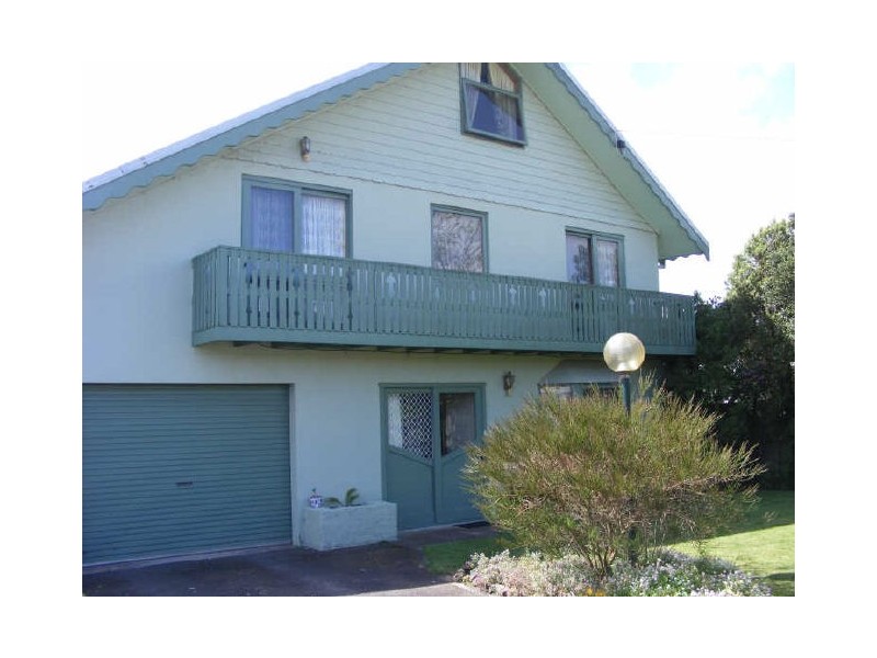 13 Ballagh Street, Elliminyt VIC 3250