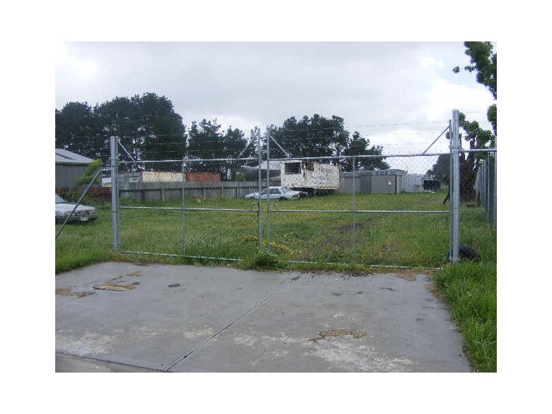 15 Saunders Street, Colac VIC 3250