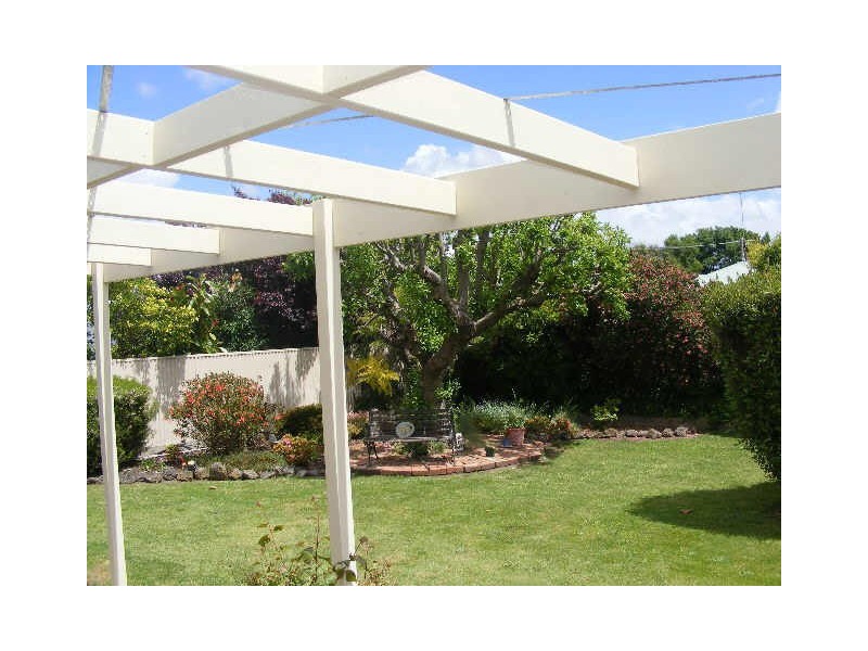17 Forbes Street, Colac VIC 3250