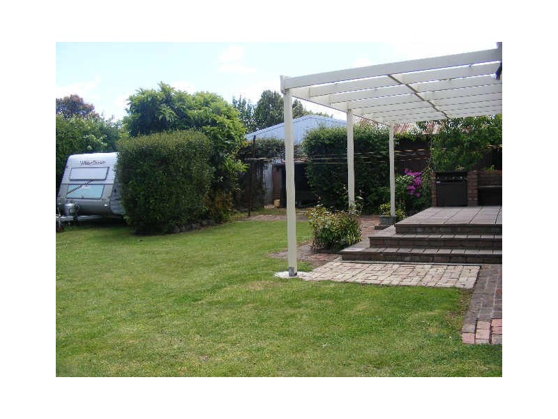 17 Forbes Street, Colac VIC 3250