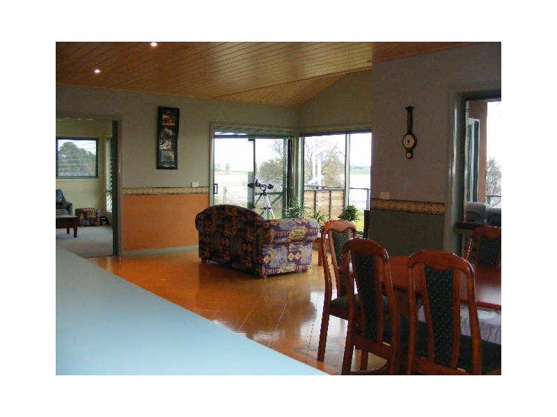 32 Balnagowan Avenue, Colac VIC 3250