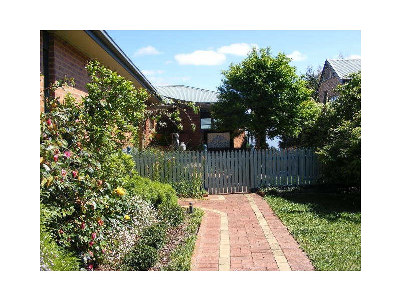 32 Balnagowan Avenue, Colac VIC 3250