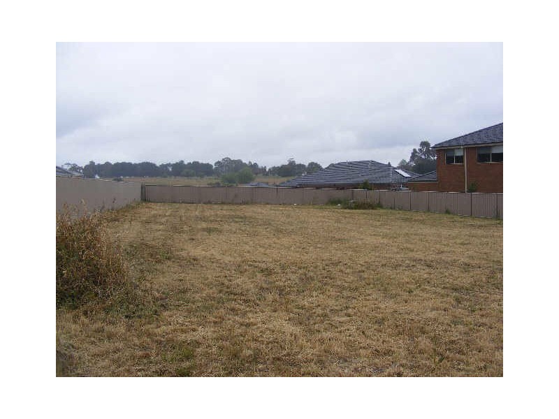 12 Scanlan Drive, Elliminyt VIC 3250