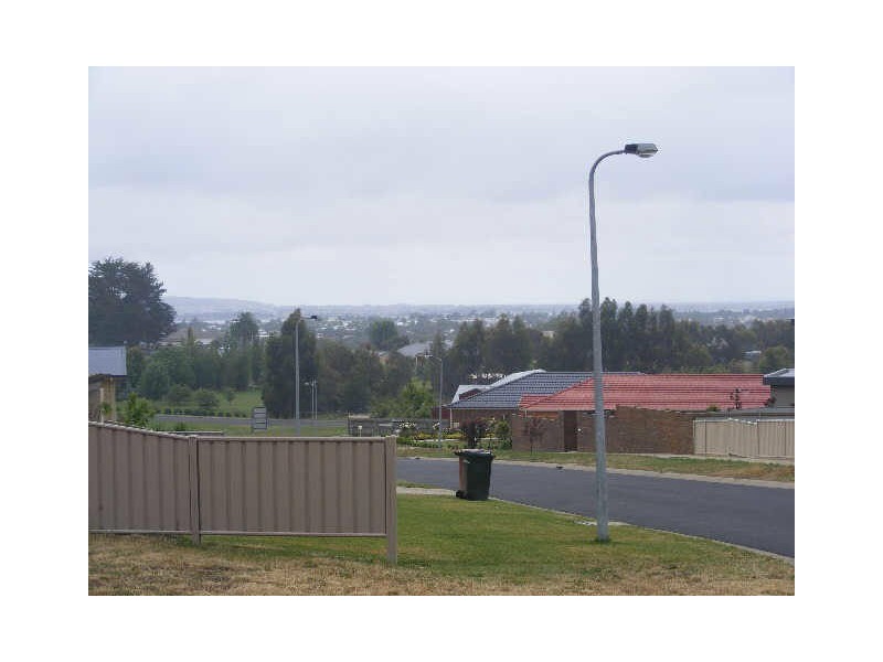 12 Scanlan Drive, Elliminyt VIC 3250