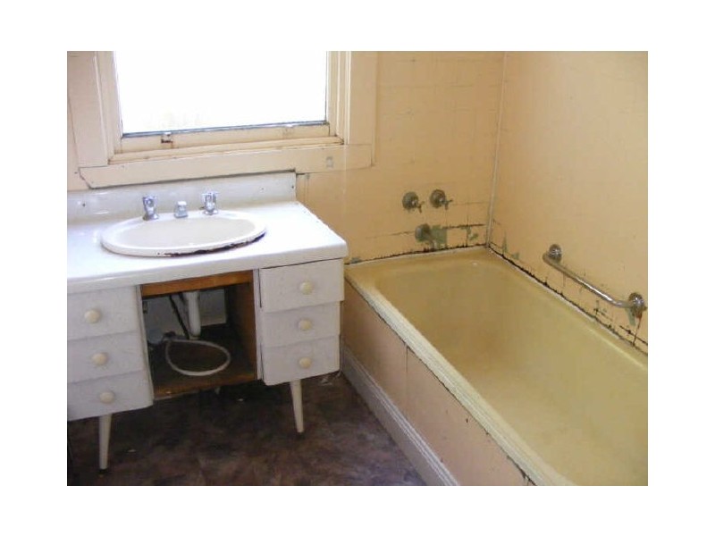 26 Sinclair Street, Colac VIC 3250