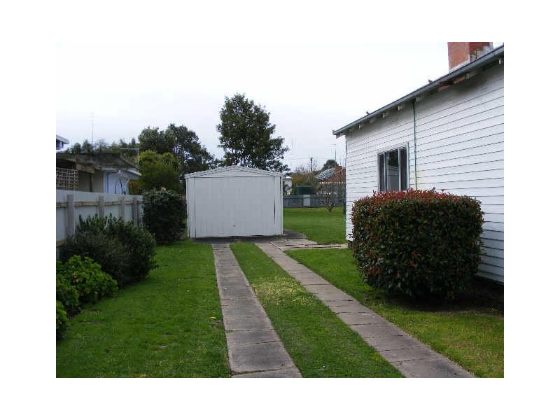 30 Polwarth Street, Colac VIC 3250