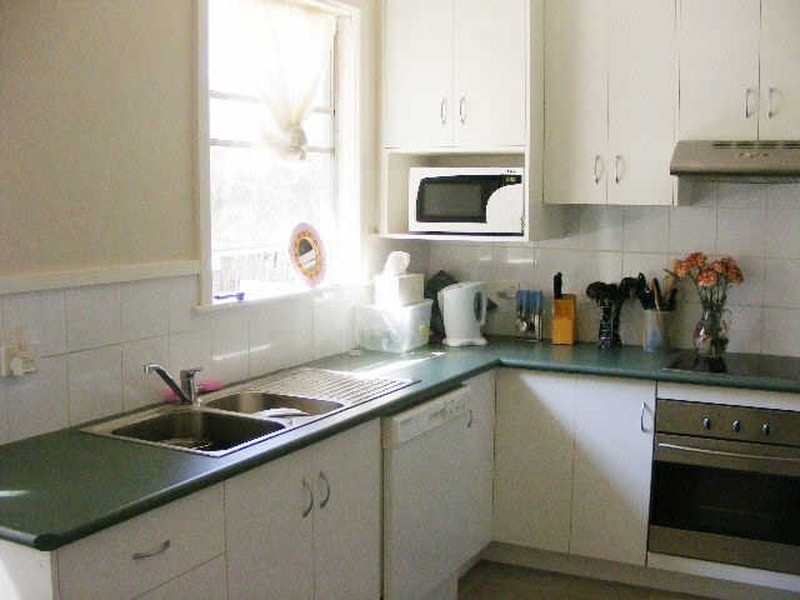 16 Richmond Street, Colac VIC 3250