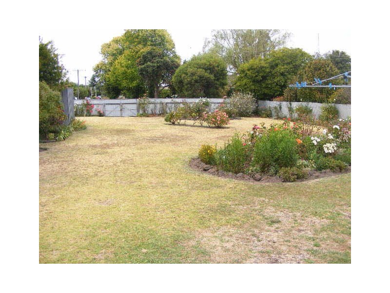 14 Thomas Street, Colac VIC 3250