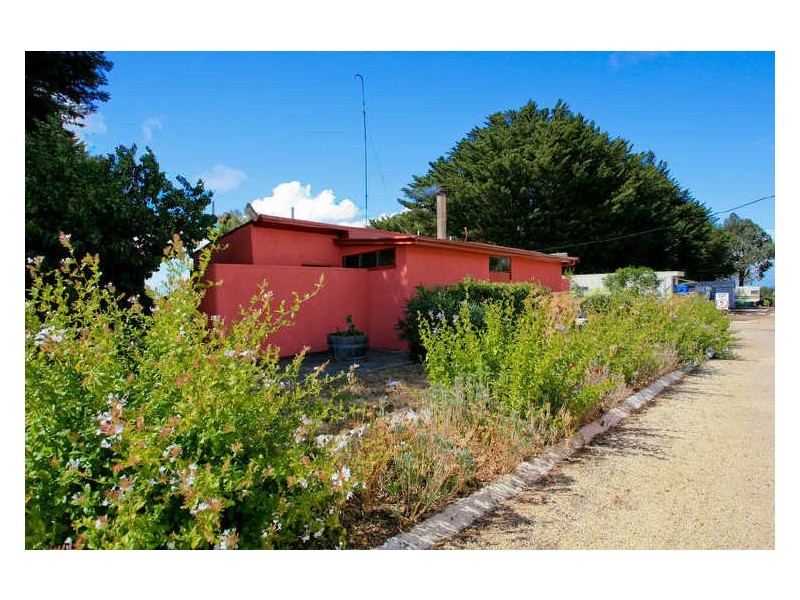 490 Princes Highway, Colac VIC 3250
