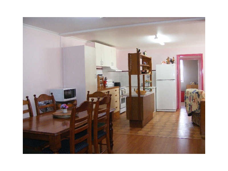 490 Princes Highway, Colac VIC 3250