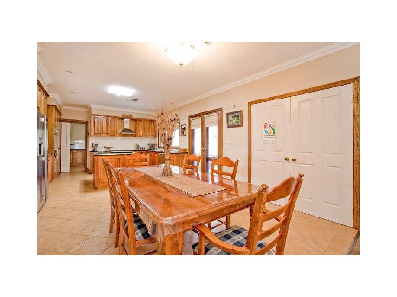 9 Rose Drive, Elliminyt VIC 3250