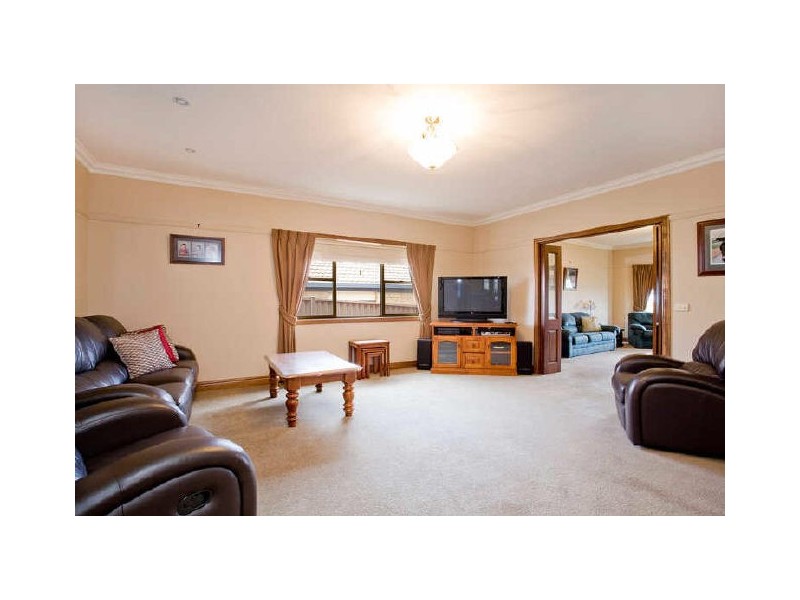 9 Rose Drive, Elliminyt VIC 3250