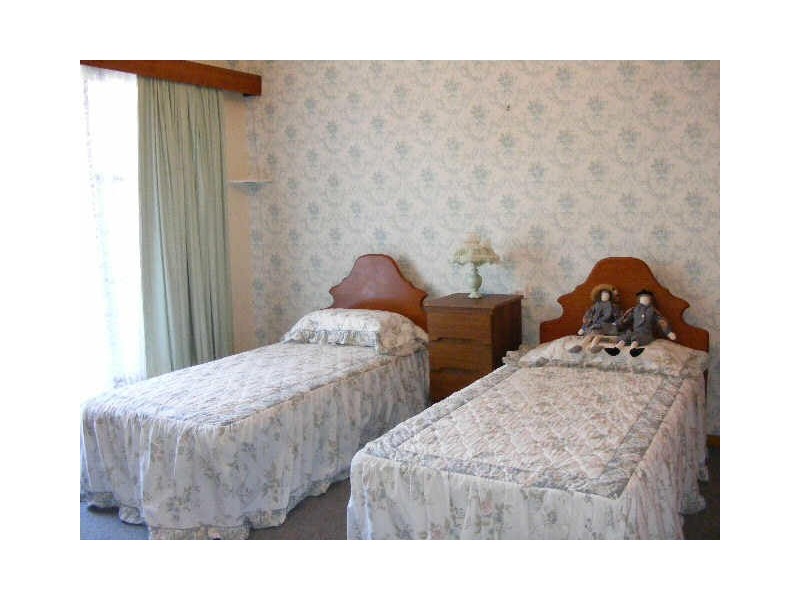 77 Hart Street, Colac VIC 3250