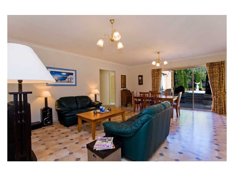 30 Harris Road, Elliminyt VIC 3250