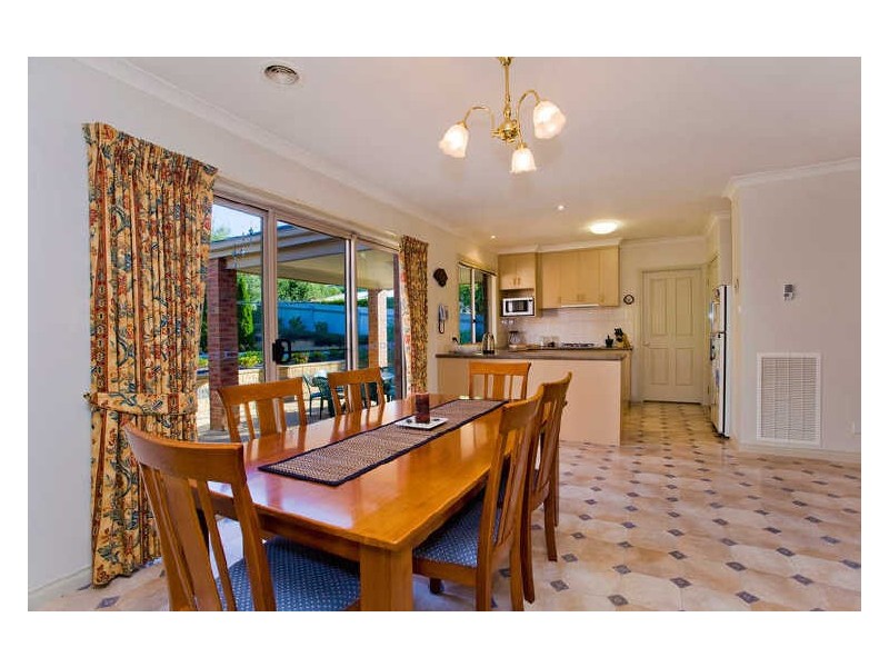30 Harris Road, Elliminyt VIC 3250