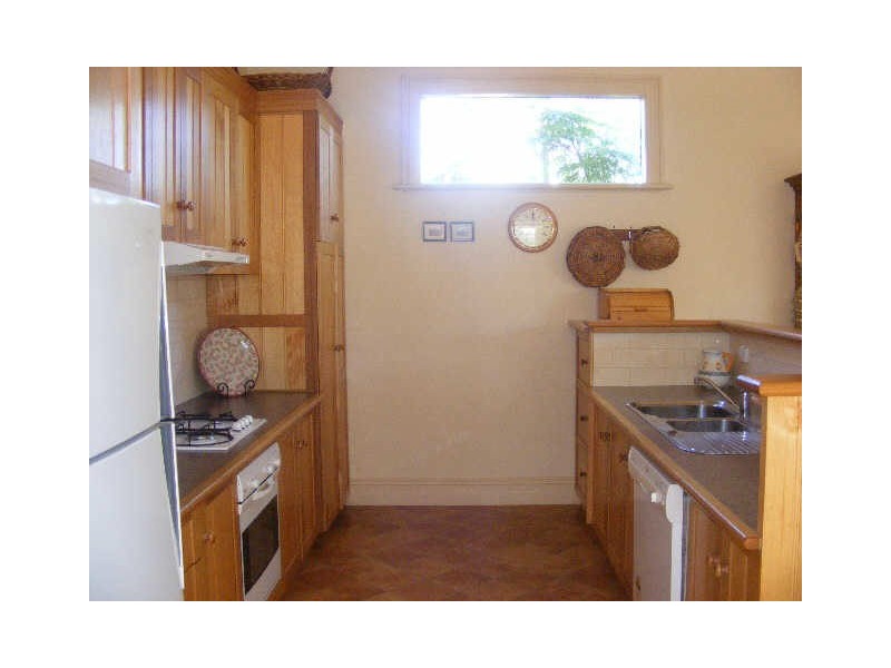 39 Hart Street, Colac VIC 3250