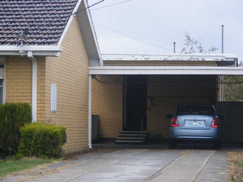 56 & 56A Hart Street, Colac VIC 3250