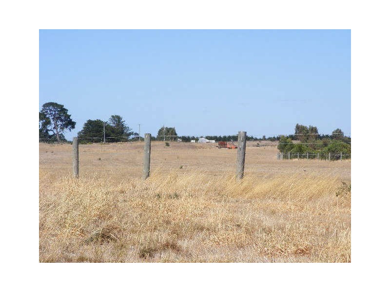 35 Cemetery Road, Beeac VIC 3251