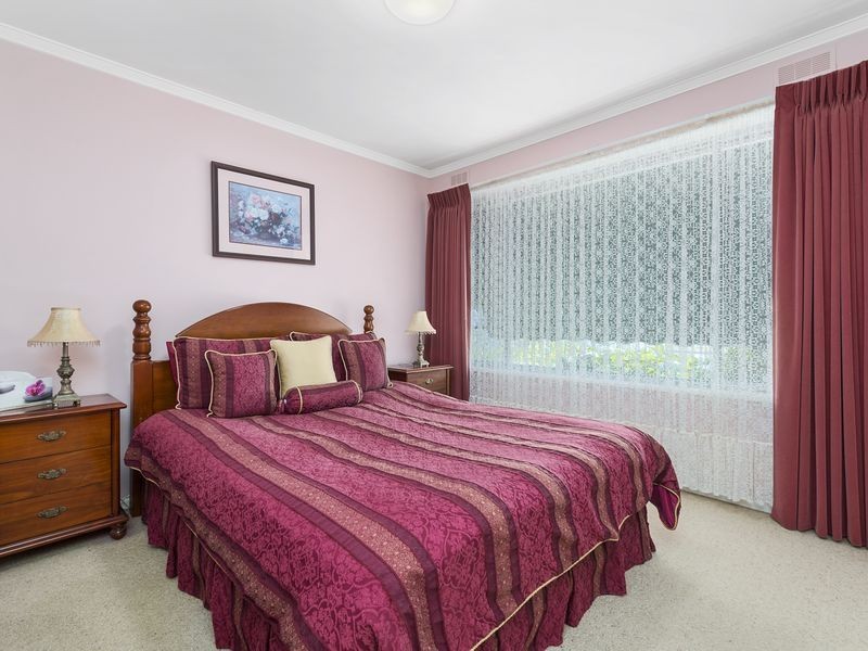 10 Sinclair Street, Colac VIC 3250