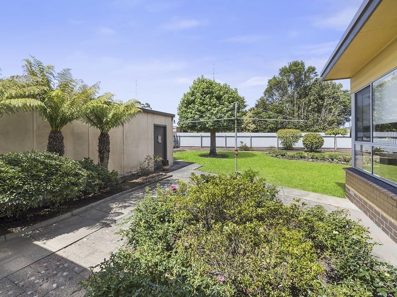 10 Sinclair Street, Colac VIC 3250