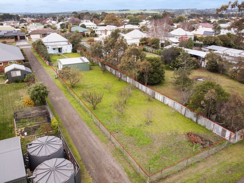 19 Campbell Street, Colac VIC 3250