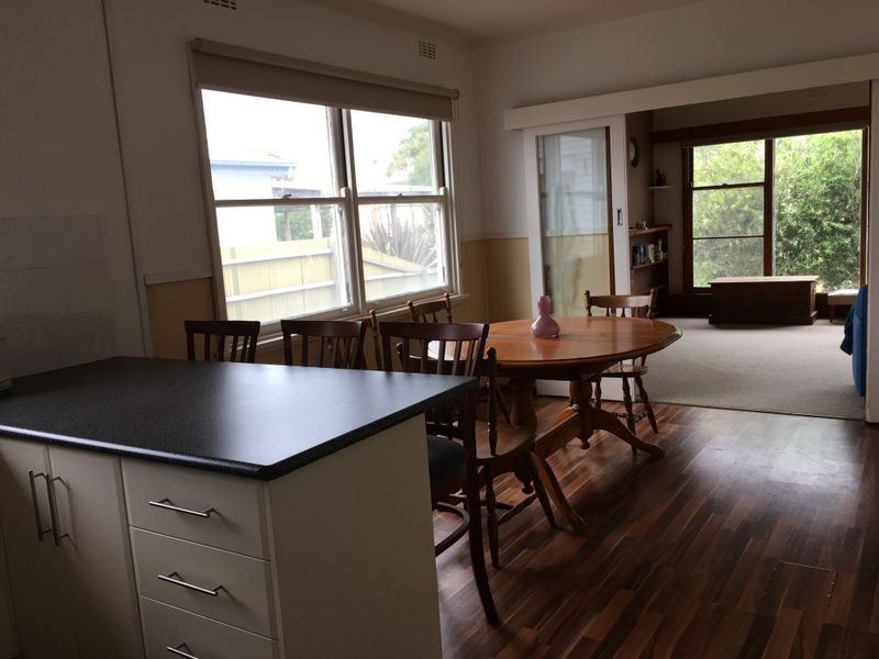 77 Hart Street, Colac VIC 3250