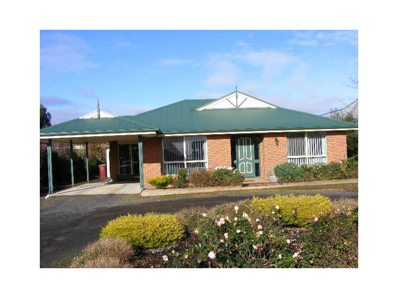 16 Beechy Court, Elliminyt VIC 3250