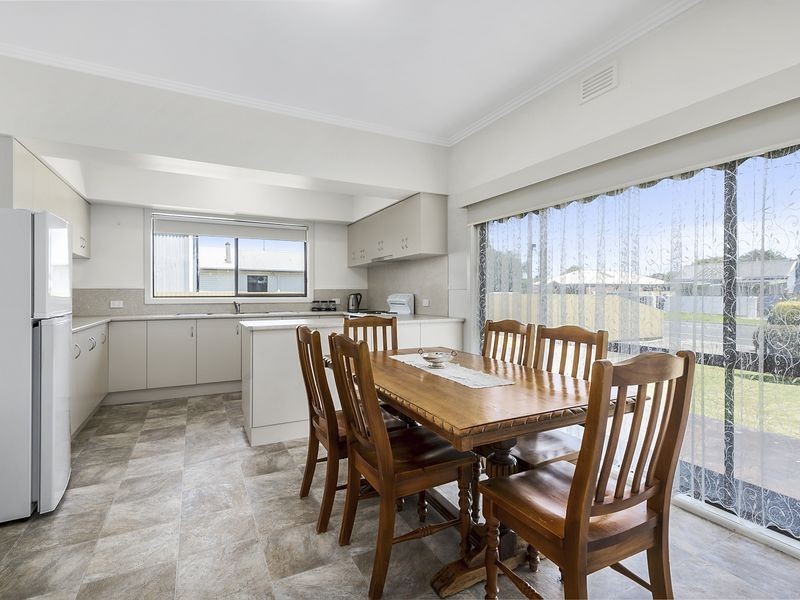 88 Main Street, Elliminyt VIC 3250
