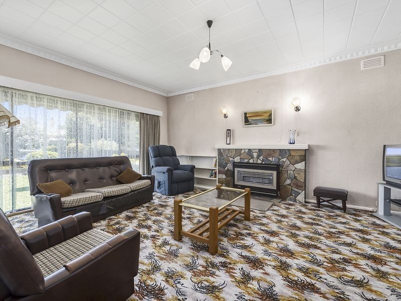 88 Main Street, Elliminyt VIC 3250