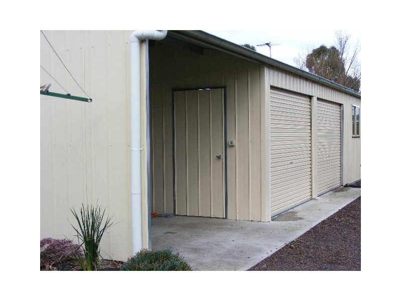 204 Queen Street, Elliminyt VIC 3250