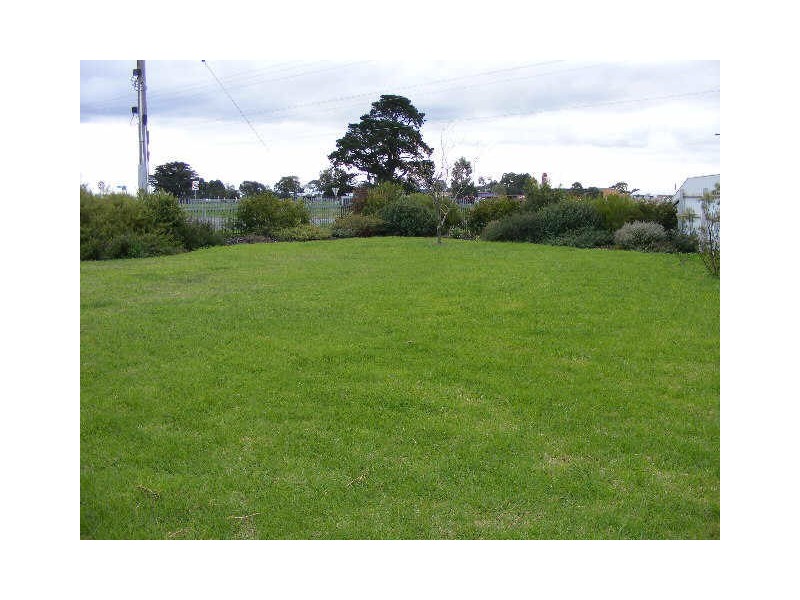 204 Queen Street, Elliminyt VIC 3250