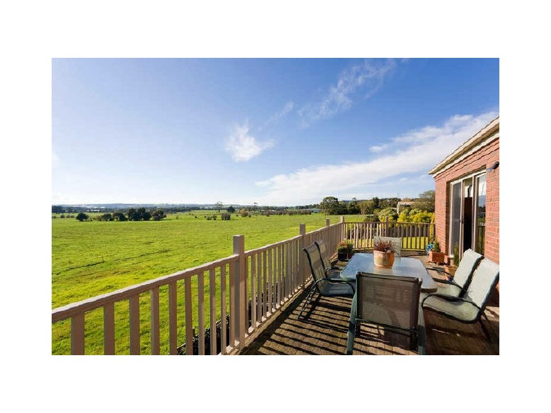 25 Tulloh Street, Elliminyt VIC 3250