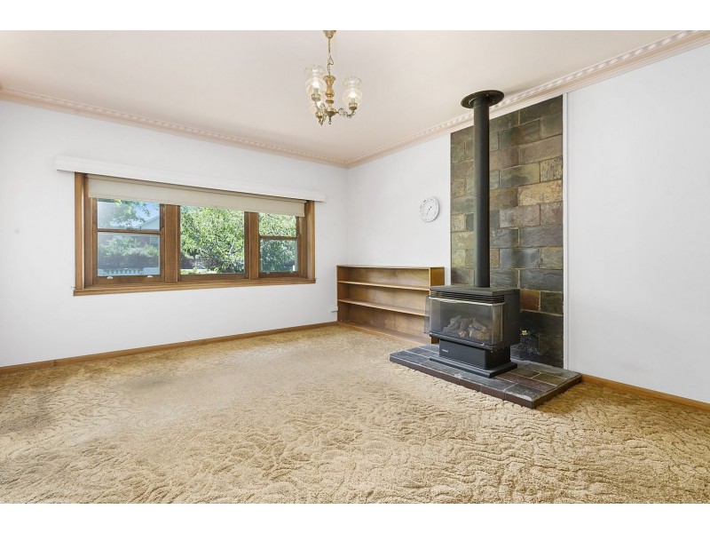 17 Corangamite Street, Colac VIC 3250