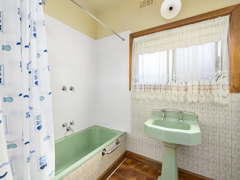 15 Wynne Street, Colac VIC 3250