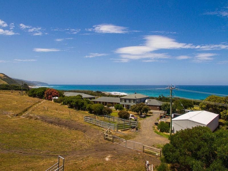 2 Surf Avenue, Skenes Creek VIC 3233