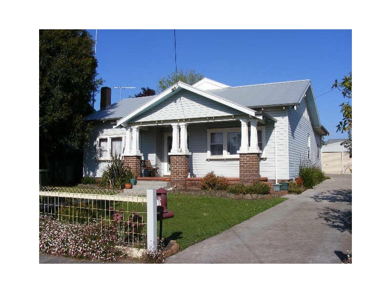 11 McDonald Street, Colac VIC 3250