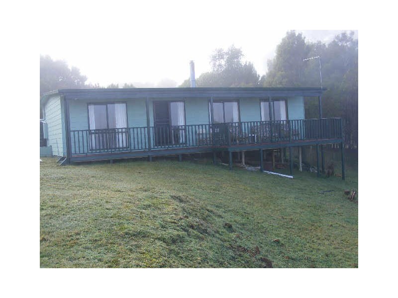 11 Gardner Street, Beech Forest VIC 3237