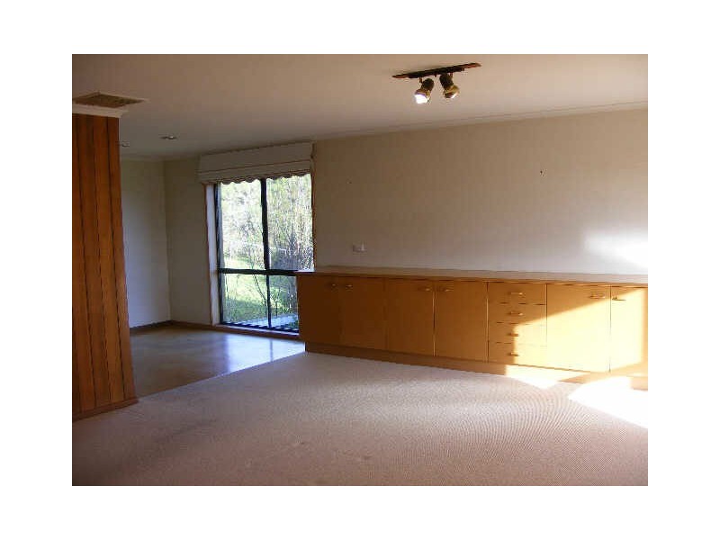 15 Buckland Court, Elliminyt VIC 3250