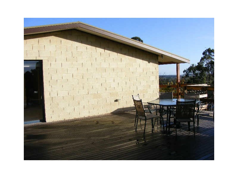 15 Buckland Court, Elliminyt VIC 3250