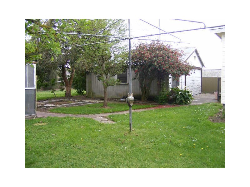 77 Bruce Street, Colac VIC 3250