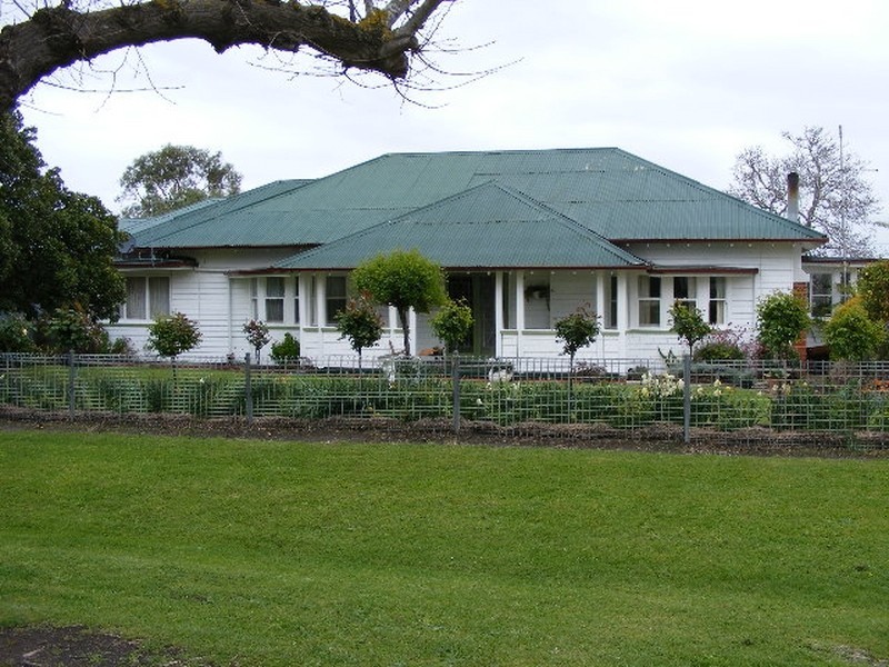 13 Coulstone Street, Beeac VIC 3251