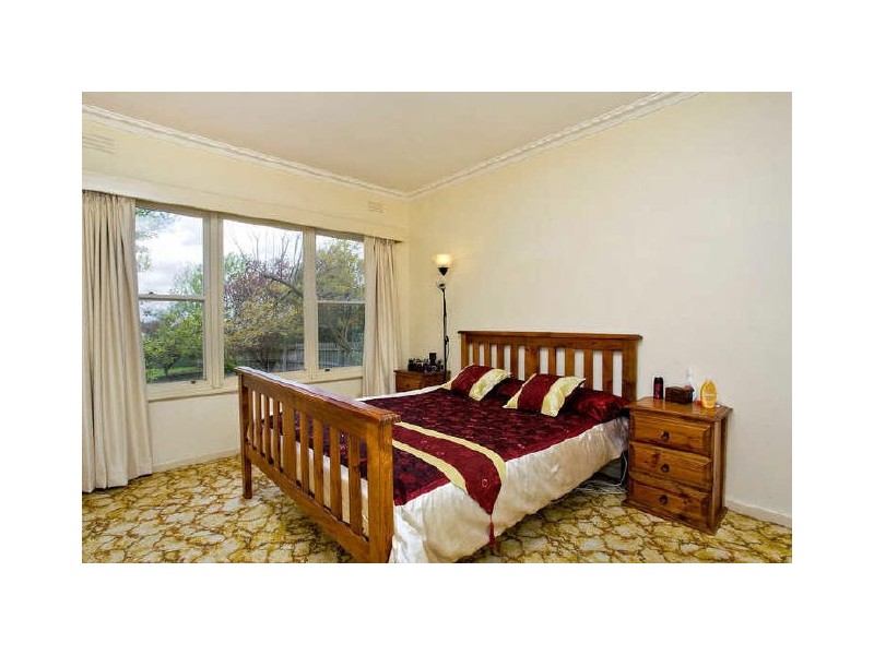 51 Tulloh Street, Elliminyt VIC 3250