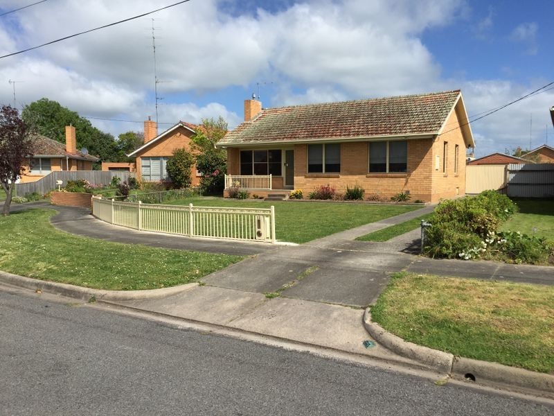 11 Hebb Court, Colac VIC 3250