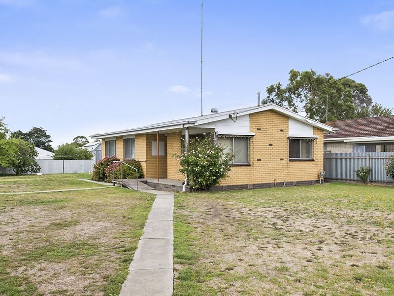 102 Queen Street, Colac VIC 3250
