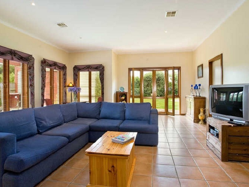 26 Church Street, Colac VIC 3250